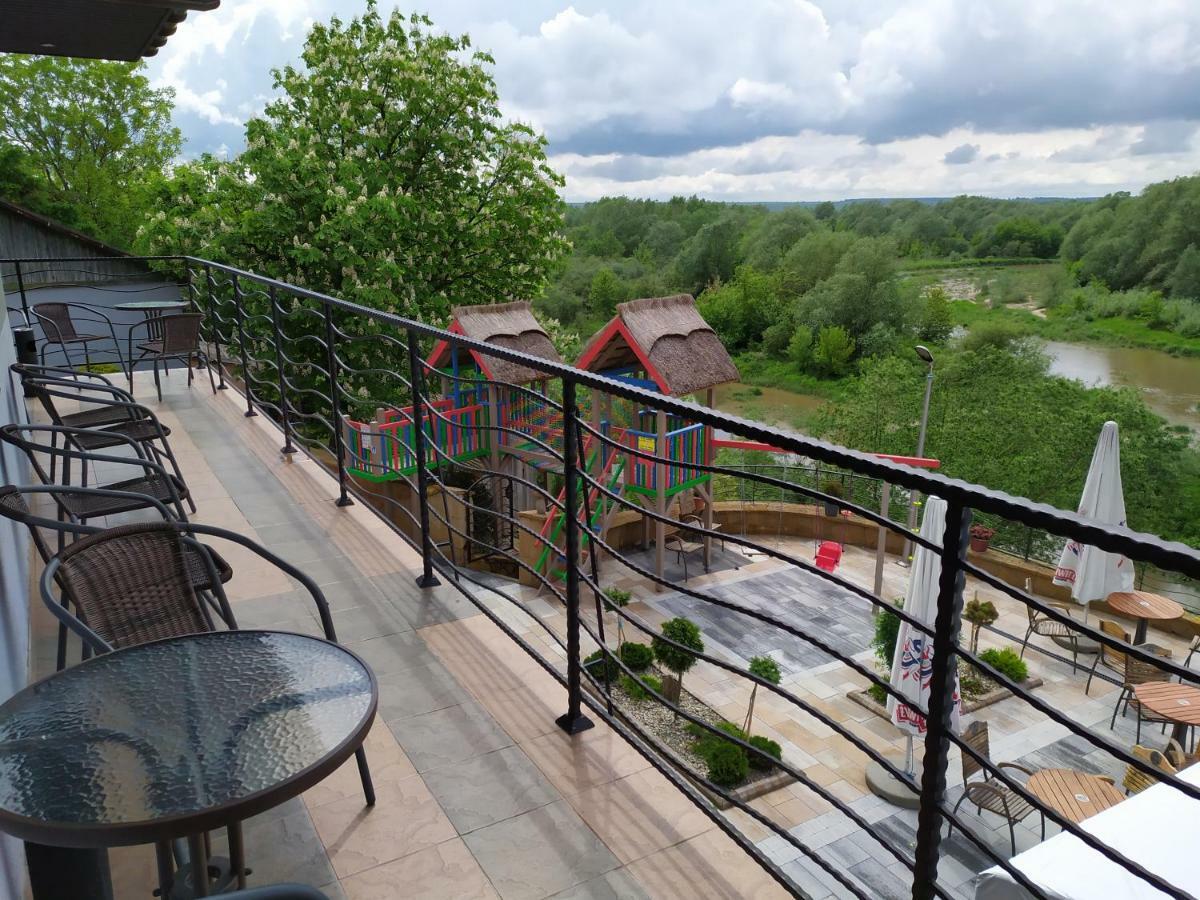 Hotel Bursztynowy Jozefow na Wisla Exterior photo